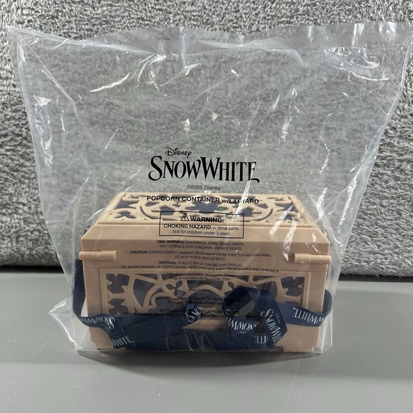 Other - Disney Snow White Popcorn‎ Bucket Goldenlink Regal Exclusive New